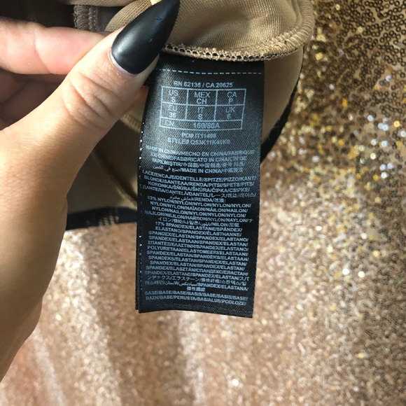 Guess Lace Dress Sexy New Year’s Eve Party - Picture 2 of 5